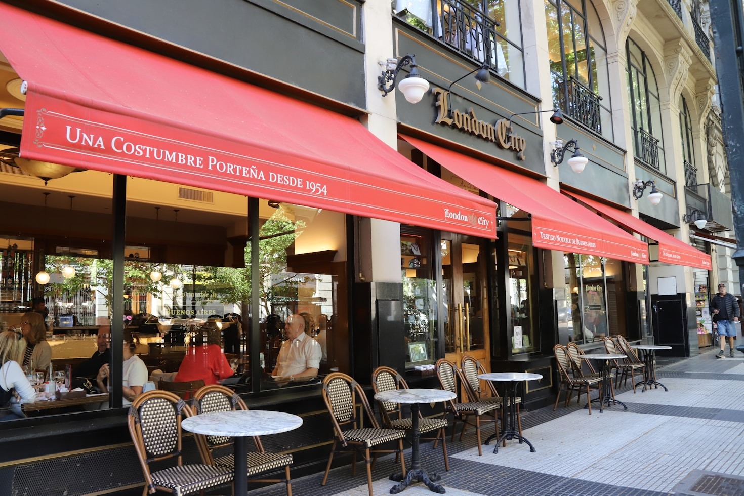 Cómo nació la cafetería más icónica de Madrid